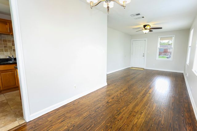 1077 TALBOT Avenue, Jacksonville, FL 32205