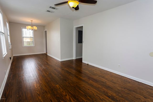 1077 TALBOT Avenue, Jacksonville, FL 32205