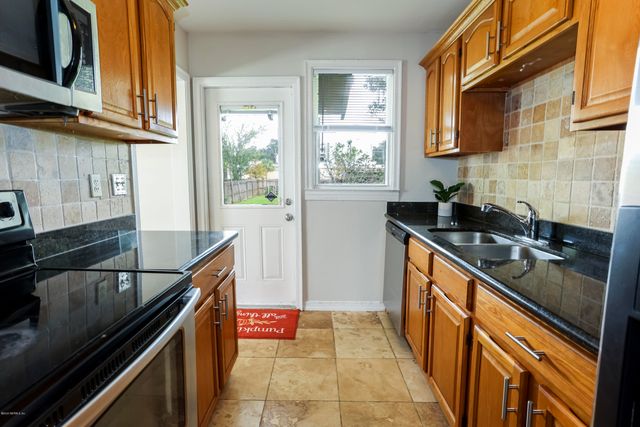 1077 TALBOT Avenue, Jacksonville, FL 32205