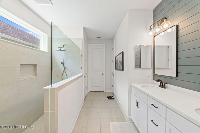 381 PIONEER VILLAGE Drive, Ponte Vedra, FL 32081