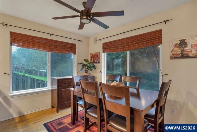 1655 Davis Rd S, Salem, OR 97306