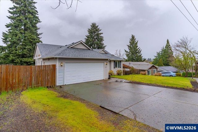 1655 Davis Rd S, Salem, OR 97306