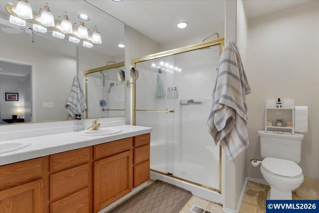 1655 Davis Rd S, Salem, OR 97306