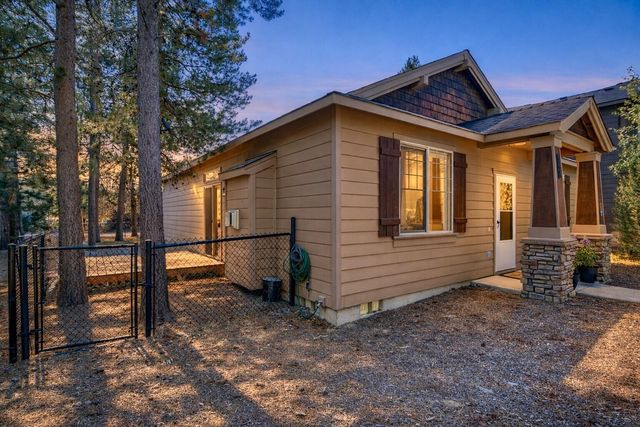 51861 Hollinshead Place, La Pine, OR 97739