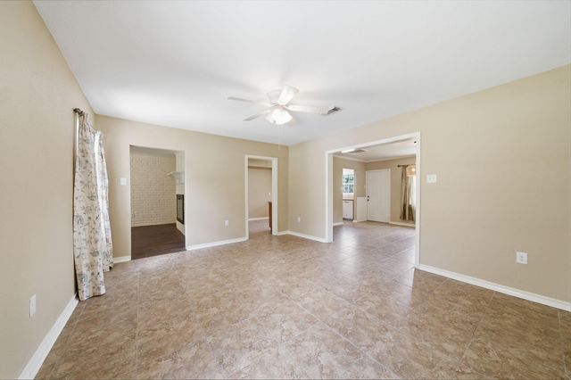 14906 Quaking Aspen Drive, Tomball, TX 77377