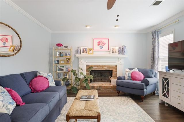 6011 Fairlong Court NW, Acworth, GA 30101