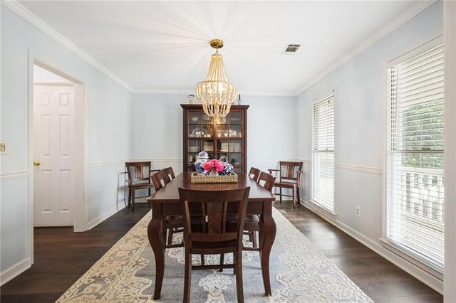 6011 Fairlong Court NW, Acworth, GA 30101