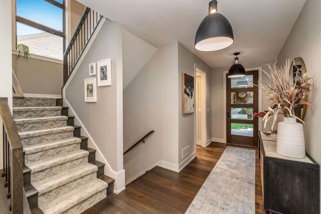 2630 Pasadena BOULEVARD, Wauwatosa, WI 53226