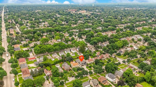 2630 Pasadena BOULEVARD, Wauwatosa, WI 53226