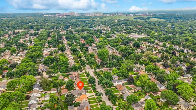 2630 Pasadena BOULEVARD, Wauwatosa, WI 53226