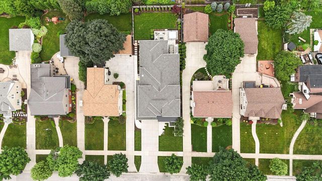 2630 Pasadena BOULEVARD, Wauwatosa, WI 53226