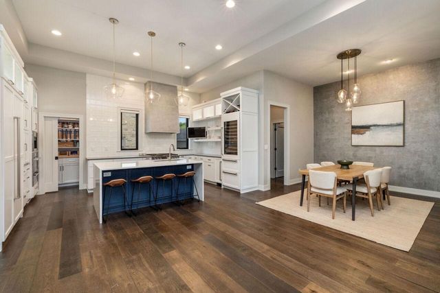 2630 Pasadena BOULEVARD, Wauwatosa, WI 53226