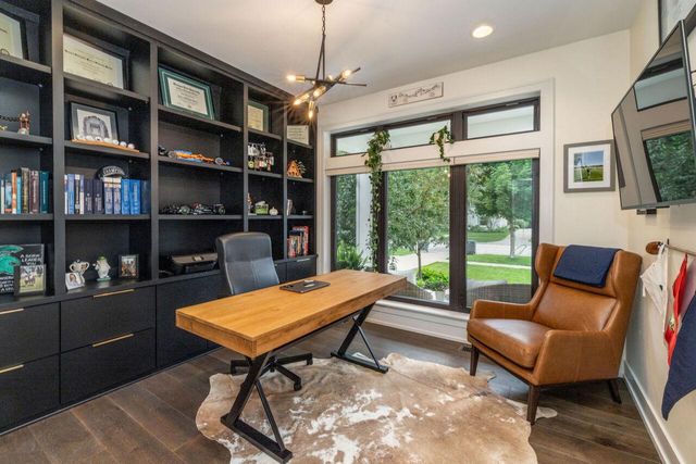 2630 Pasadena BOULEVARD, Wauwatosa, WI 53226