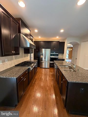 997 POWDER HORN DR, Hummelstown, PA 17036