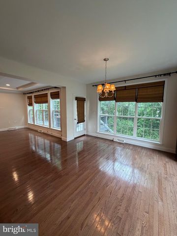 997 POWDER HORN DR, Hummelstown, PA 17036