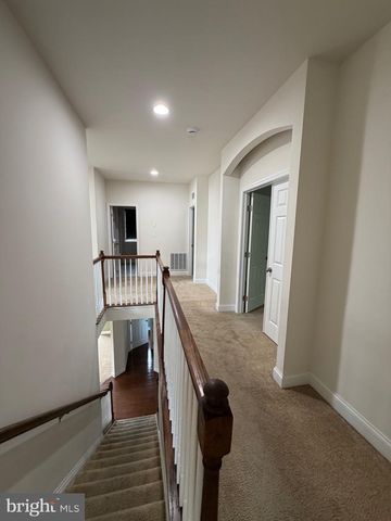 997 POWDER HORN DR, Hummelstown, PA 17036