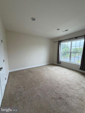 997 POWDER HORN DR, Hummelstown, PA 17036