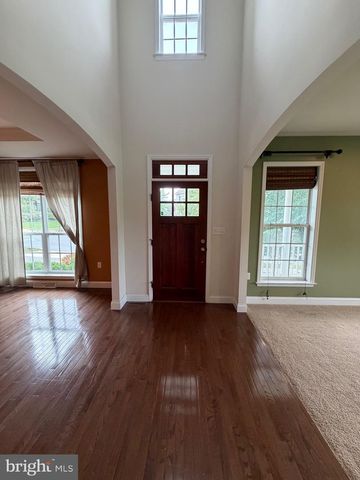 997 POWDER HORN DR, Hummelstown, PA 17036