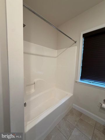 997 POWDER HORN DR, Hummelstown, PA 17036