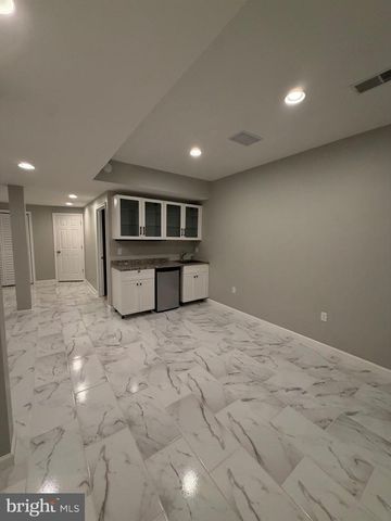 997 POWDER HORN DR, Hummelstown, PA 17036