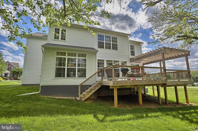 997 POWDER HORN DR, Hummelstown, PA 17036