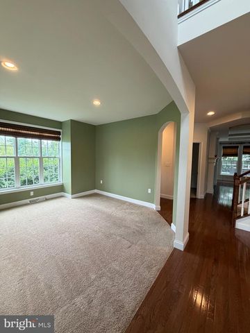 997 POWDER HORN DR, Hummelstown, PA 17036