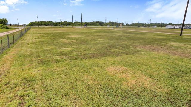 00 Pleasant Valley Drive Lots 12-16, Rosharon, TX 77583