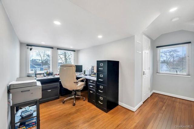 5 Kittiwake Lane, Babylon, NY 11702