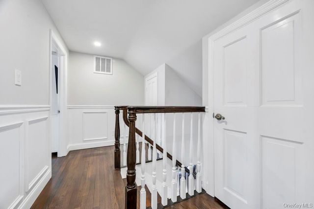 5 Kittiwake Lane, Babylon, NY 11702