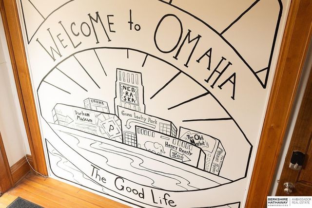 1002 S 38th Avenue, Omaha, NE 68105