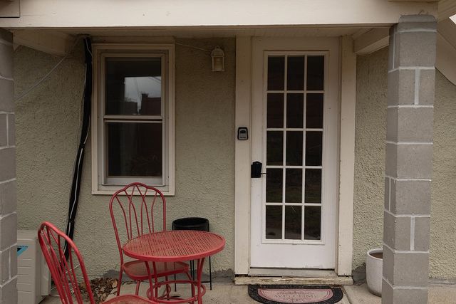 1002 S 38th Avenue, Omaha, NE 68105