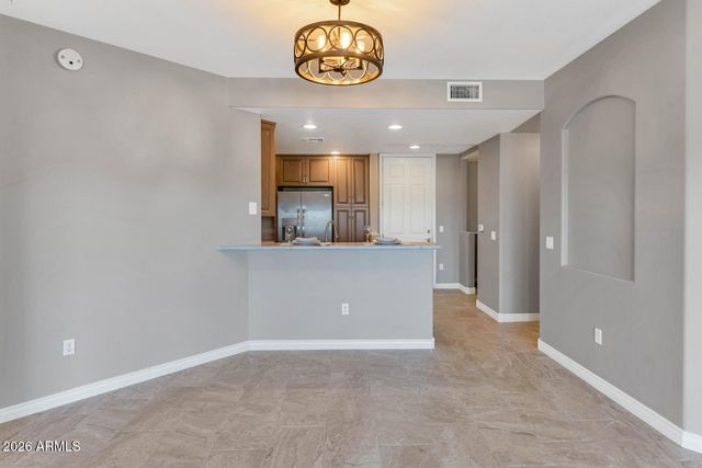 5450 E DEER VALLEY Drive 4216, Phoenix, AZ 85054