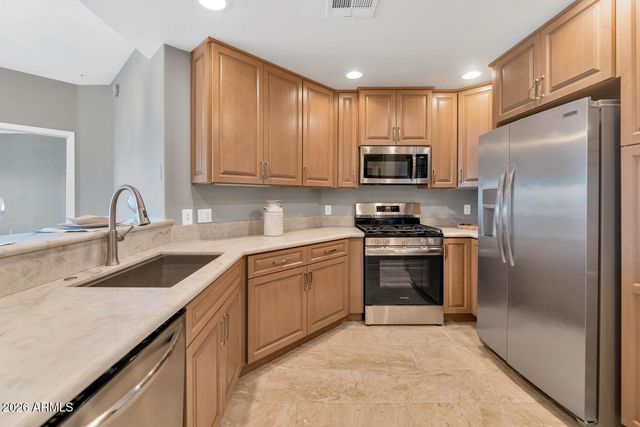 5450 E DEER VALLEY Drive 4216, Phoenix, AZ 85054