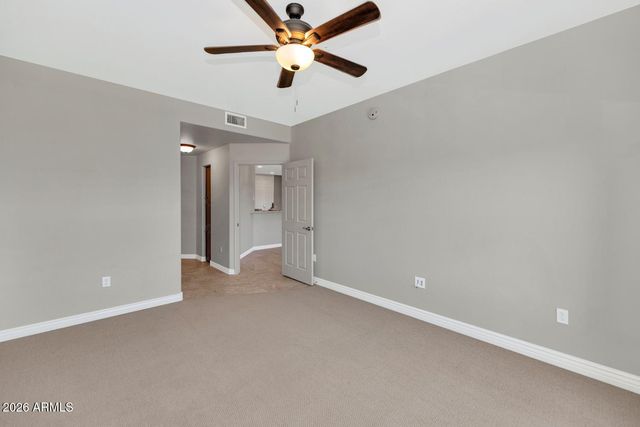 5450 E DEER VALLEY Drive 4216, Phoenix, AZ 85054