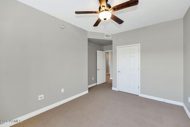 5450 E DEER VALLEY Drive 4216, Phoenix, AZ 85054