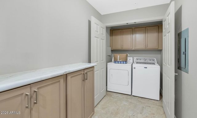 5450 E DEER VALLEY Drive 4216, Phoenix, AZ 85054