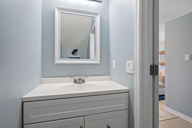 1838 Whispering Oaks Ln Lane, Fort Walton Beach, FL 32547