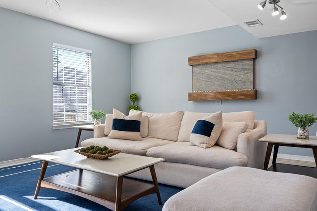 1838 Whispering Oaks Ln Lane, Fort Walton Beach, FL 32547