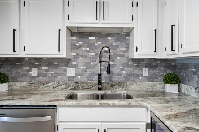 1838 Whispering Oaks Ln Lane, Fort Walton Beach, FL 32547