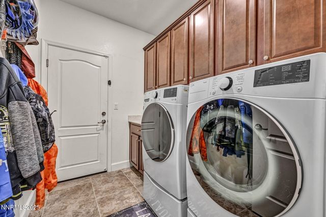 6980 Lusitano Way, Sparks, NV 89436