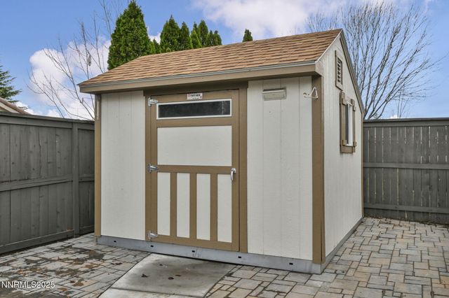 6980 Lusitano Way, Sparks, NV 89436