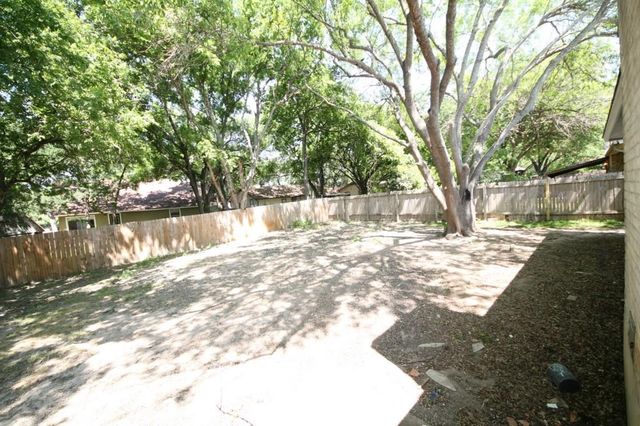 12708 Lamppost LN, Austin, TX 78727