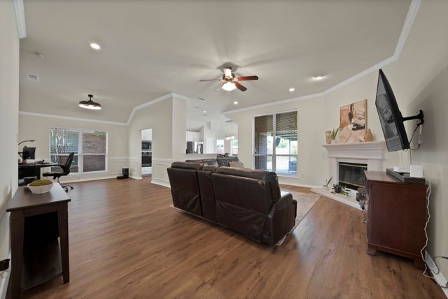 4677 Vespesian Lane, Grand Prairie, TX 75052