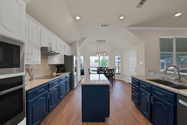 4677 Vespesian Lane, Grand Prairie, TX 75052
