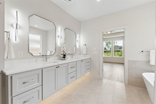 5000 Pont Neuf Road, Edmond, OK 73034