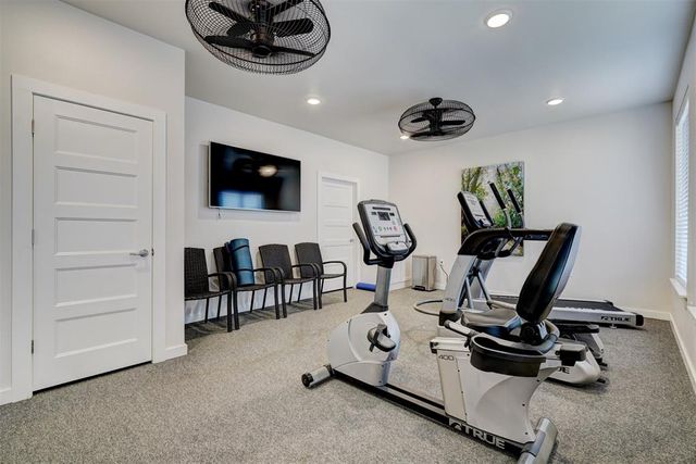 5000 Pont Neuf Road, Edmond, OK 73034