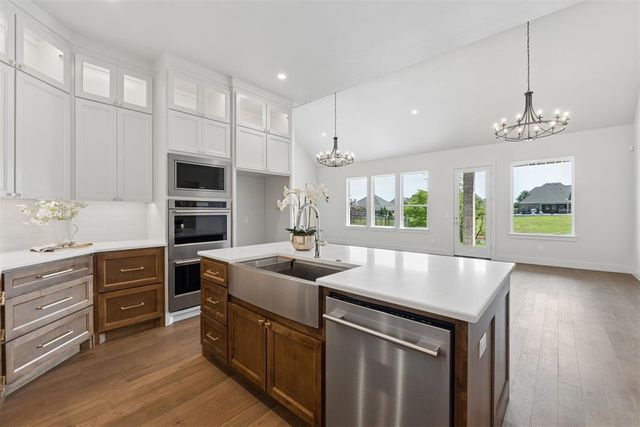 5000 Pont Neuf Road, Edmond, OK 73034