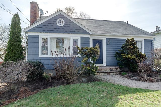 26 Dover Avenue, East Providence, RI 02914