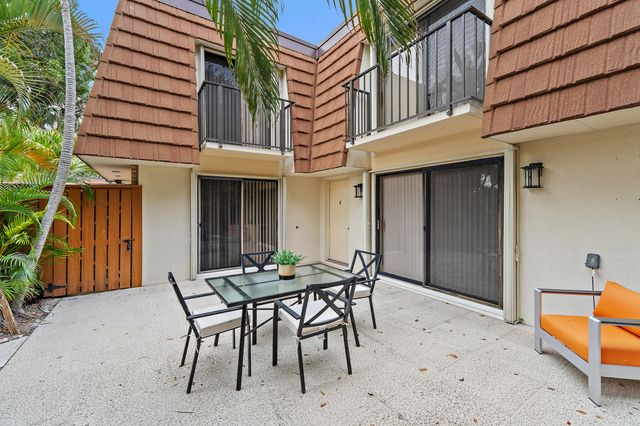 3052 30th Court, Jupiter, FL 33477