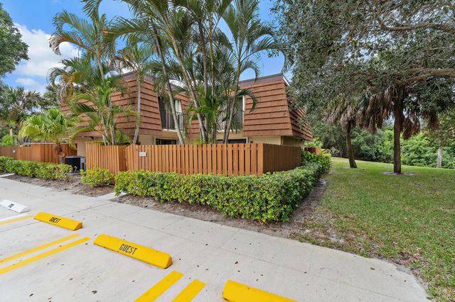 3052 30th Court, Jupiter, FL 33477